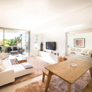 Bellevue Hill Designer - A Bondi Beach Holiday Home