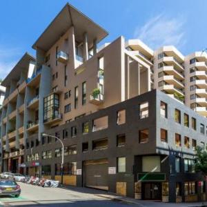 Darlinghurst Fully Self Contained Modern 1 Bed Apartment (POP)
