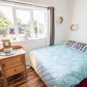 Bondi Beach stylish 2 bed apartment