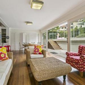 Summery spacious 4 bed home in Kurraba Point Sydney