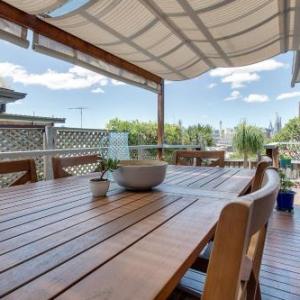 Spacious cottage with views 10 mins from the city New South Wales