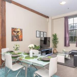 AirM8 2 Bed at The OAKS