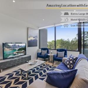Brand New Luxury walking to Shopping mall Cinema.