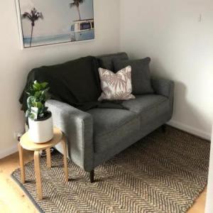 Sun-Drenched 1 Bed Studio Apt Newtown Parking Sydney