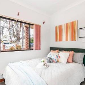 1 Private Double Room In Berala 1 minute away from Train Station - SHAREHOUSE in Sydney