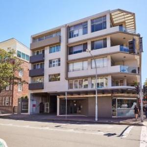 Stylish Manly Studio With BBQ Terrace and Parking