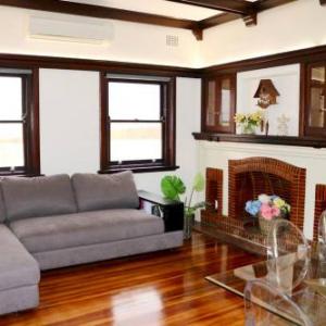 Charming & Cosy Home With City Views Sydney New South Wales