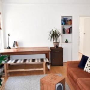 Stylish 1 Bedroom Apartment On Bondi Beach