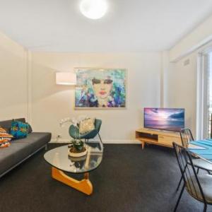 HomeHotel-Urban retreat in secure boutique block