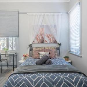 Boutique Private Rm situated in the heart of Burwood1