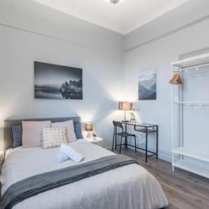Boutique Private Rm situated in the heart of Burwood4