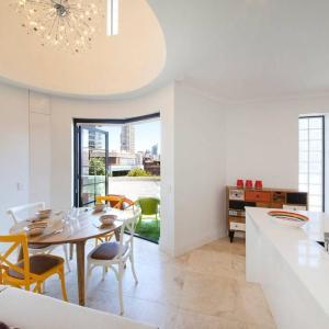 Designer Penthouse Apartment in Potts Point
