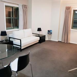 Darling Harbour Modern 1 Bedroom Apartment