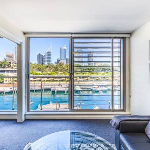2 Bed Suite City and Harbour Views + Cable TV in Sydney