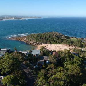 Shelly Beach Boathouse Retreat