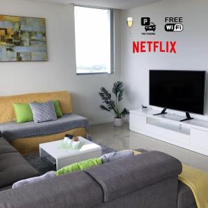 Mascot - Sydney City Views