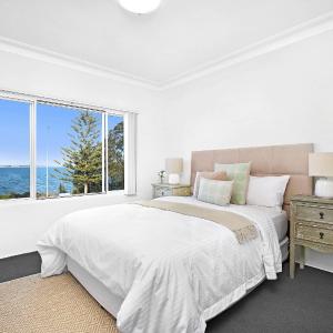 6 South Pacific Apartments