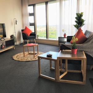 Stylish 2BR with Stunning Views - Sydney Olympic Park