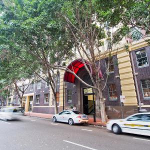 Darling Harbour Apartment