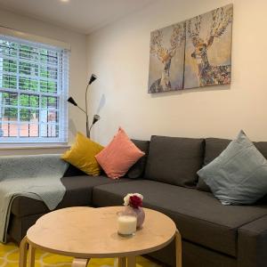 Stylish Surry Hills Townhouse - 1 min to Light rail