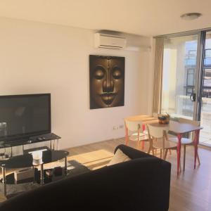 Spacious One Bedroom Apartment in Marrickville