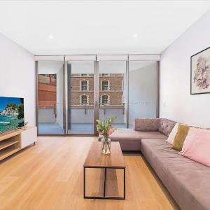 Darling harbour 2 bedroom luxury apartment