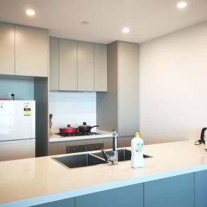 Modern apartment+office w Parking @ Olympic Park