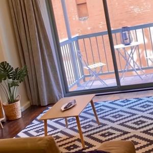 Darling Harbour - Family Apartment - Sleeps 6- Free Parking - Pool - Gym- Best Location