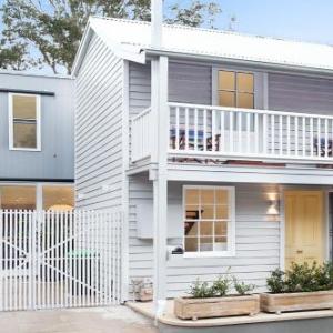 Quiet Family Home With Garden Courtyard Near Cafes