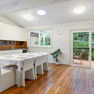 Spacious & Relaxed 4 Bed House - Pets Welcome