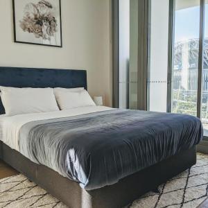 Luxury 3-bed 2-bath balcony with pool included