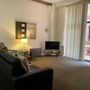 Darling Harbour - Family Apartment - Sleeps 6 - Free Parking - Pool - Gym - Sydney’s Best Location
