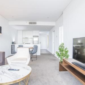Corporate travel 1bed 1study room Apt At Chatswood